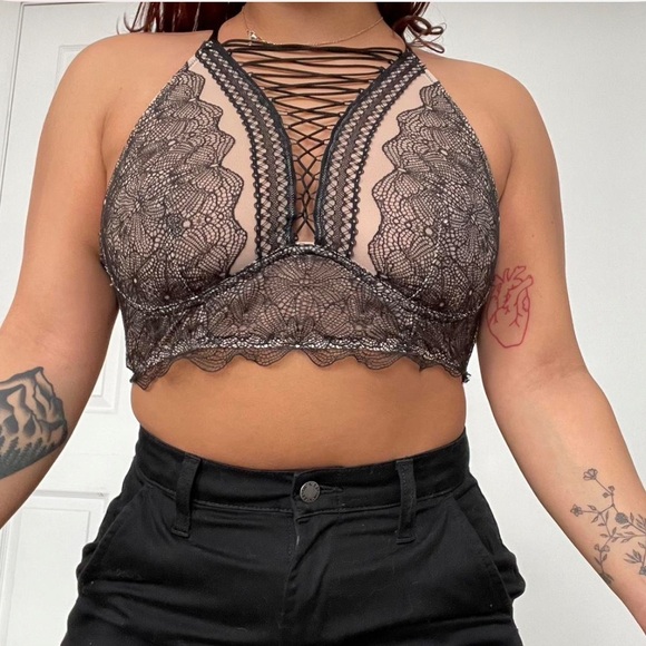 Victorias Secret Very Sexy Unlined Lace Up Front High Neck Bralette m - Picture 1 of 4